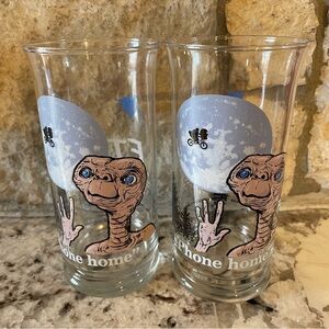 Lot of 2 1982 E.T. ET Extra Terrestrial Glasses Pizza Hut PHONE HOME